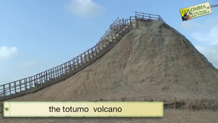 トトゥモ火山温泉